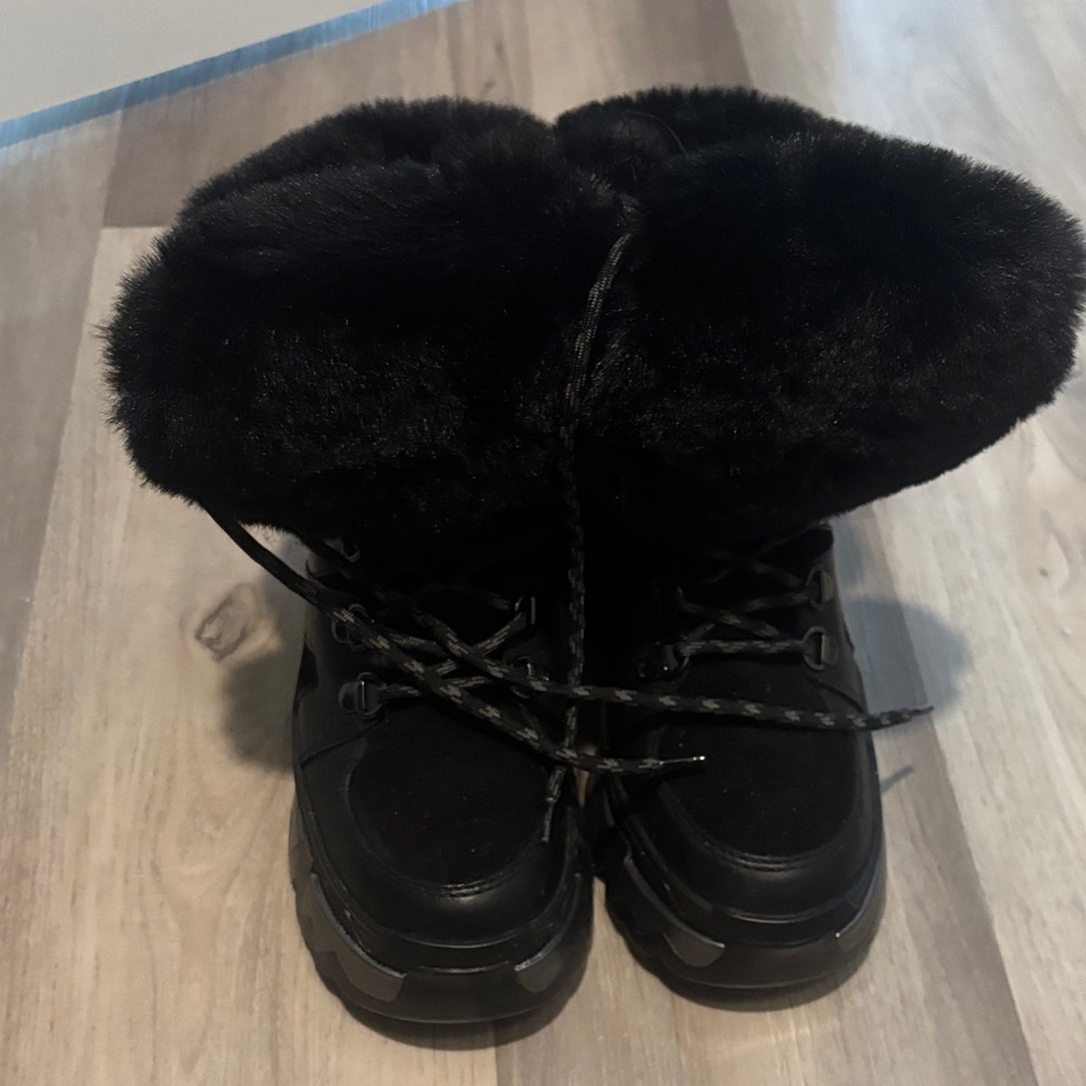 Cougar Black Faux Fur Winter Boots